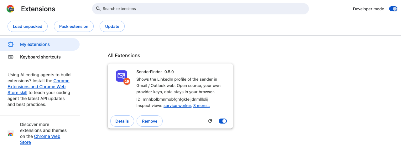 Die Erweiterungsseite von Chrome mit eingeschaltetem Entwicklermodus: die Schaltflächen Entpackte Erweiterung laden, Erweiterung packen und Aktualisieren über der SenderFinder-Karte.